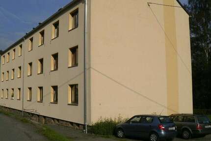 Wohnung Niederschmiedeberg Niederschmiedeberg - 3 Zimmer, 58 m&sup2;, 225&euro; | Angebot:27002700