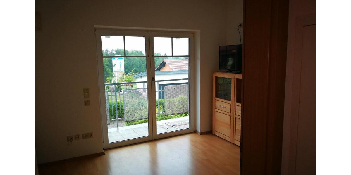 Etagenwohnung Schöllnach - 1 Zimmer, 24 m&sup2;, 290&euro; | Angebot:26577658