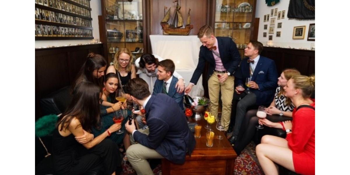 Dachgeschoßwohnung München Schwabing-Freimann - 1 Zimmer, 12 m&sup2;, 300&euro; | Angebot:25080736