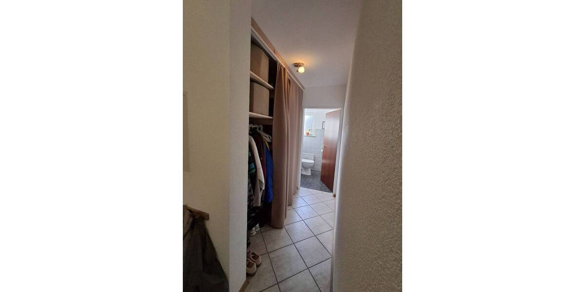 Etagenwohnung Ohmden - 4 Zimmer, 130 m&sup2;, 1.000&euro; | Angebot:26489096