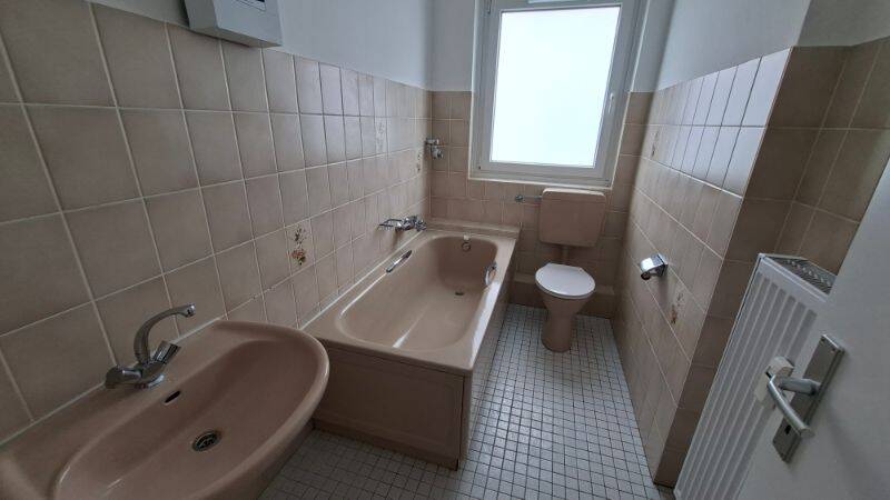 Etagenwohnung Bielefeld Innenstadt - 3 Zimmer, 57 m&sup2;, 376&euro; | Angebot:26659901
