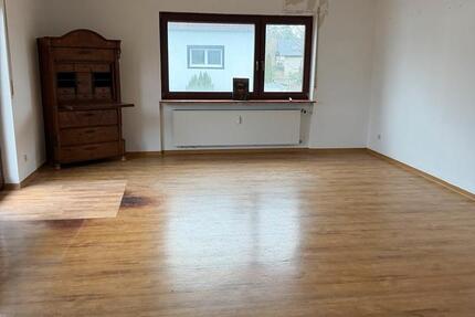 Wohnung Rüsselsheim am Main - 5 Zimmer, 98 m&sup2;, 1.350&euro; | Angebot:25170161