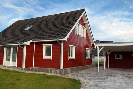 Haus Bornhöved - 6 Zimmer, 141 m&sup2;, 2.150&euro; | Angebot:27638424