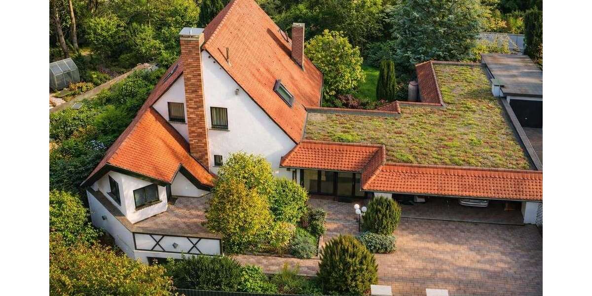 Einfamilienhaus Zirndorf - 7 Zimmer, 308 m&sup2;, 2.650&euro; | Angebot:26884588