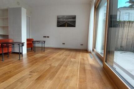 Wg-Zimmer inkl. Wohnzimmer, Terasse & Garten, 2 Bädern & WCs 7 zimmer