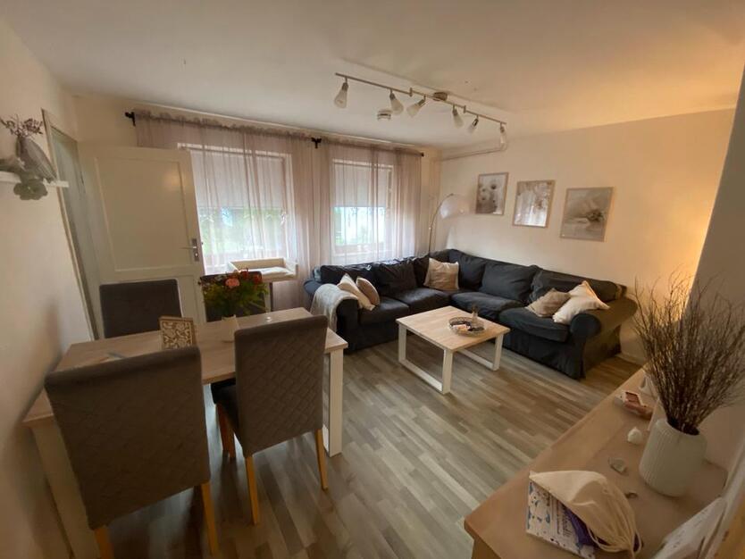 * 3,5 Zimmerwohnung zum 01.10. -Besichtigungstermin am Sa 02.08 *