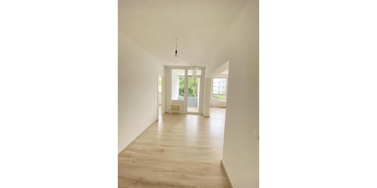 Etagenwohnung Solingen - 3 Zimmer, 69 m&sup2;, 719&euro; | Angebot:24522822