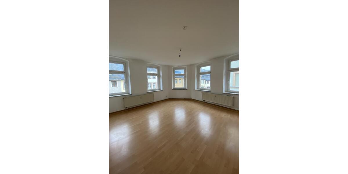 Etagenwohnung Mittweida - 3 Zimmer, 81 m&sup2;, 490&euro; | Angebot:25363723