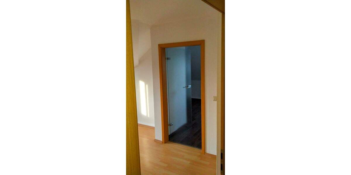 Etagenwohnung Heidenau - 3 Zimmer, 66 m&sup2;, 490&euro; | Angebot:23971851