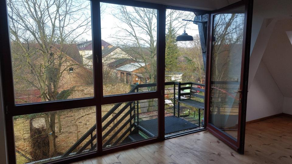 Schöne Studiowohnung unterm Dach, 55 qm 2 zimmer