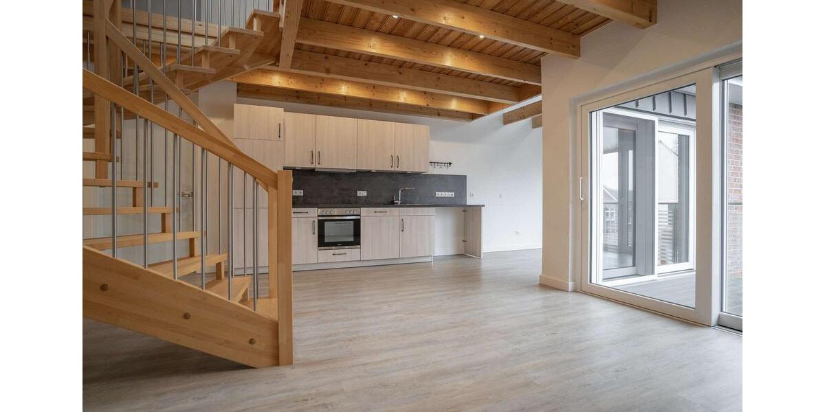 Dachgeschoßwohnung Hage - 3 Zimmer, 93 m&sup2;, 895&euro; | Angebot:25057172