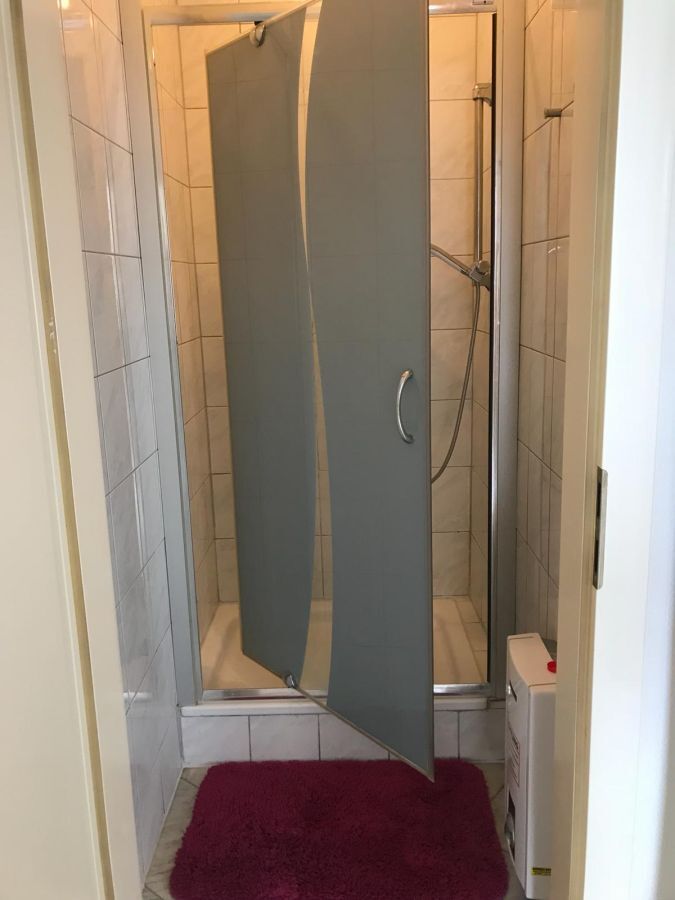 3 Zimmer helles Wohnung in der näher von Altstadt Spandau, 50 qm Terasse, Gäste WC 3 zimmer