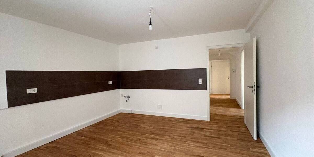 Etagenwohnung Trier Innenstadt - 3 Zimmer, 92 m&sup2;, 1.200&euro; | Angebot:26684523