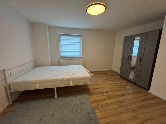 Etagenwohnung Burscheid - 2 Zimmer, 60 m&sup2;, 900&euro; | Angebot:26698742