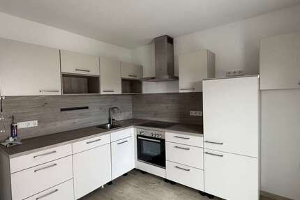 Wohnung Eichenbühl - 4 Zimmer, 85 m&sup2;, 680&euro; | Angebot:27679528