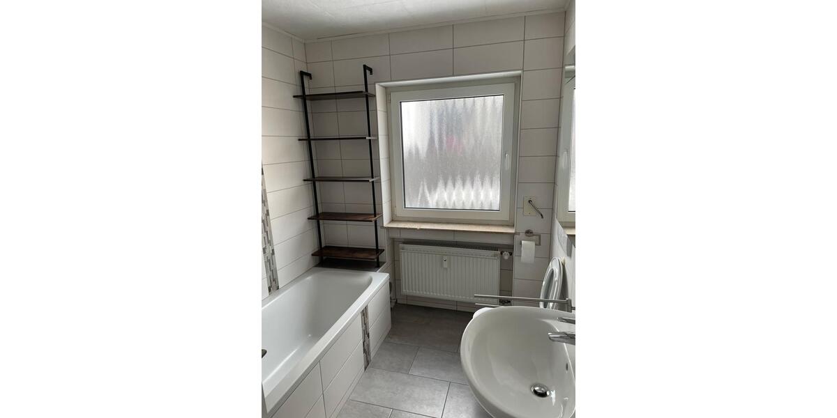Erdgeschoßwohnung Gochsheim - 3.5 Zimmer, 88 m&sup2;, 920&euro; | Angebot:24394585