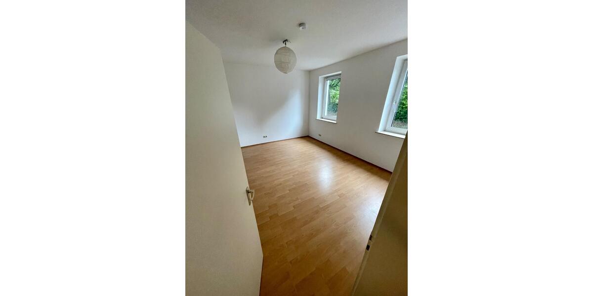 Erdgeschoßwohnung Bayreuth City - 3 Zimmer, 65 m&sup2;, 500&euro; | Angebot:26241333