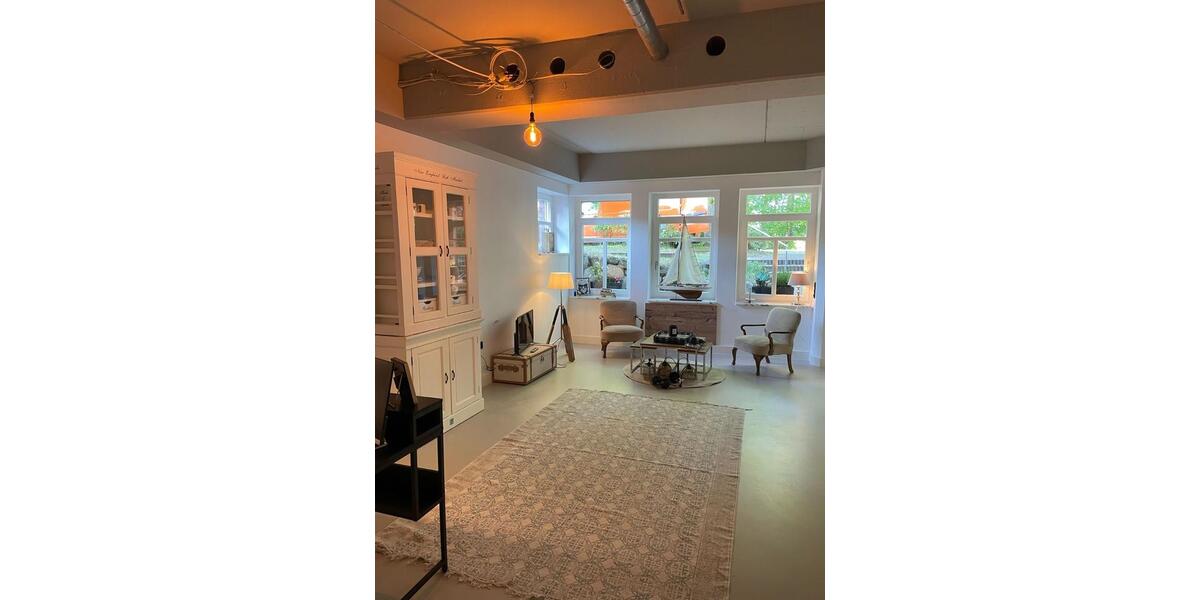 Zur Miete, sofort frei: Büro-Ladenfläche am Meer 1 zimmer