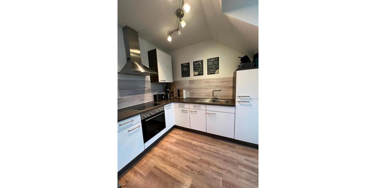 Dachgeschoßwohnung Lebach - 3 Zimmer, 74 m&sup2;, 940&euro; | Angebot:25149529