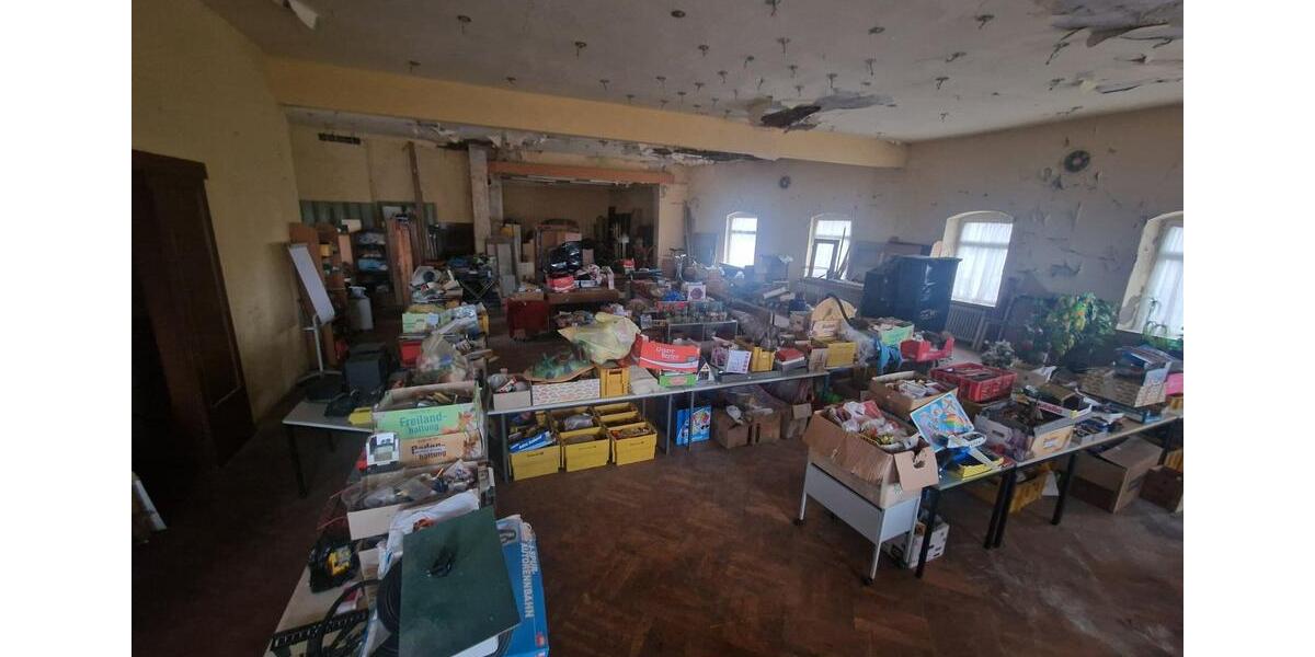 Einfamilienhaus Dresden Cotta - 20 Zimmer, 600 m&sup2;, 1.000&euro; | Angebot:25979464