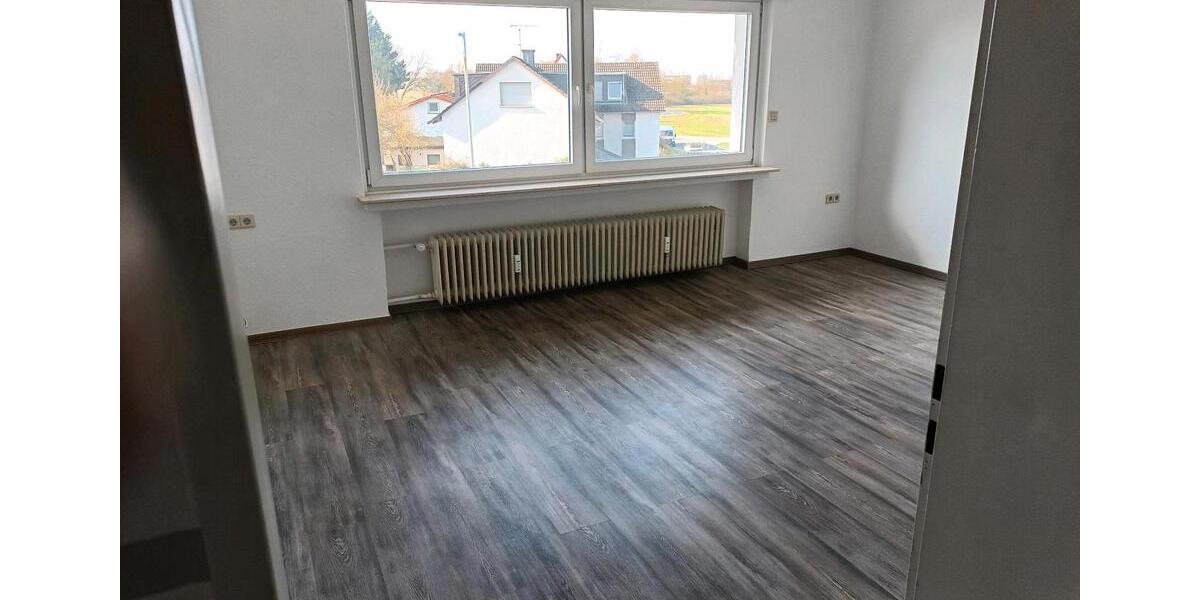Etagenwohnung Ense - 3 Zimmer, 85 m&sup2;, 520&euro; | Angebot:25420396