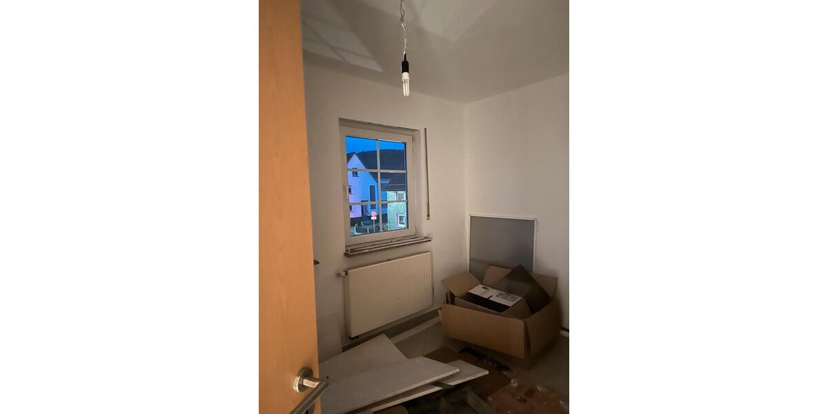 Etagenwohnung Steffenberg - 5 Zimmer, 110 m&sup2;, 1.500&euro; | Angebot:24493642