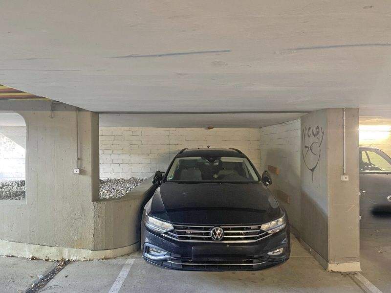 Tiefgargenstellplatz in der Fehlerstr. 8 Stellpl. Nr. 2 zimmer