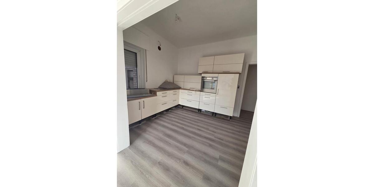 Erdgeschoßwohnung Löhne - 4 Zimmer, 111 m&sup2;, 1.350&euro; | Angebot:26294639