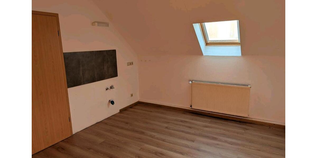 Dachgeschoßwohnung Gerbstedt - 2 Zimmer, 66 m&sup2;, 364&euro; | Angebot:25546557