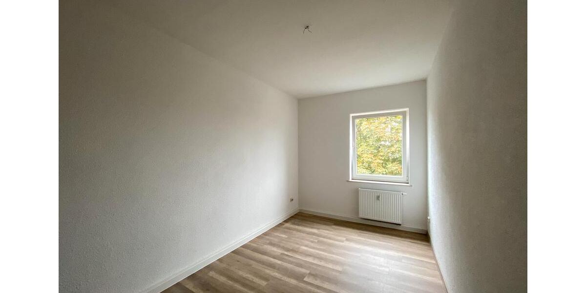 Etagenwohnung Naumburg (Saale) - 3 Zimmer, 73 m&sup2;, 510&euro; | Angebot:24523505