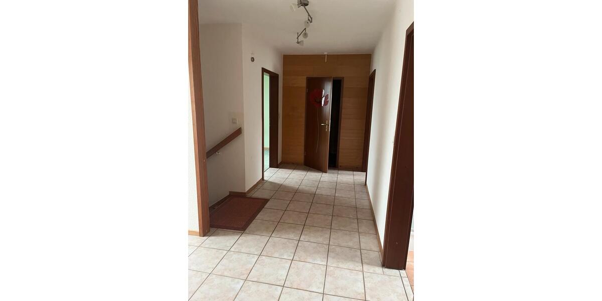 Dachgeschoßwohnung Struxdorf - 3 Zimmer, 74 m&sup2;, 820&euro; | Angebot:26050951