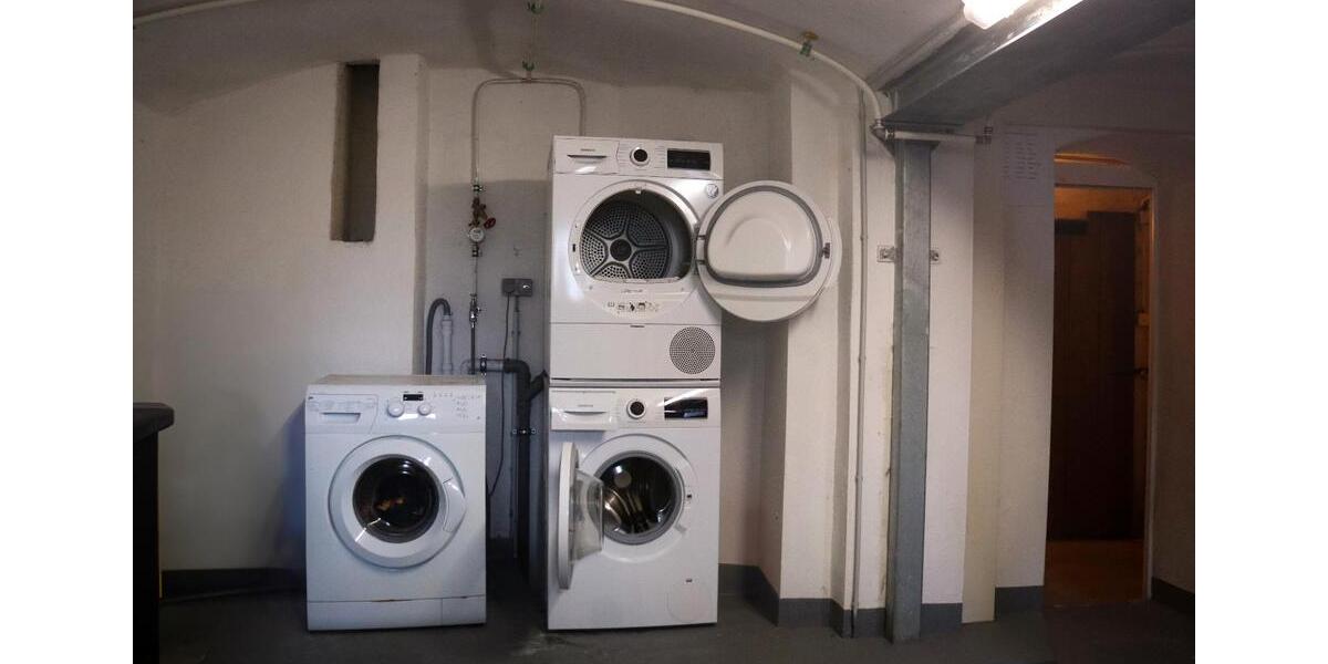 Etagenwohnung Riesa - 3 Zimmer, 79 m&sup2;, 395&euro; | Angebot:25875736