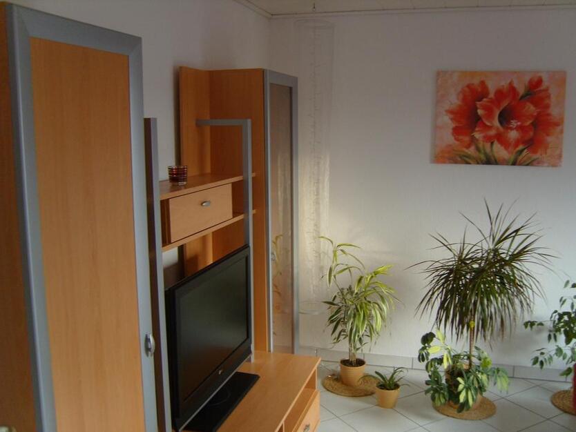 Modern möbilierte DG Wohnung mit Einbauküche, Einbauschränken, KölnBonn