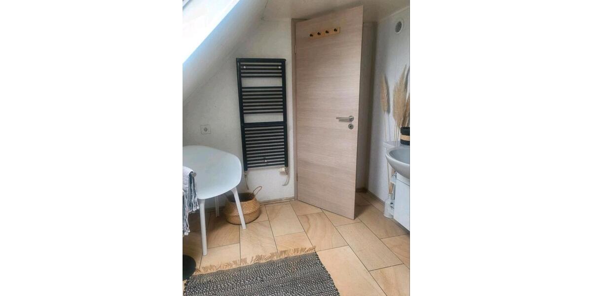 Dachgeschoßwohnung Bad Hersfeld - 2 Zimmer, 65 m&sup2;, 480&euro; | Angebot:25294502