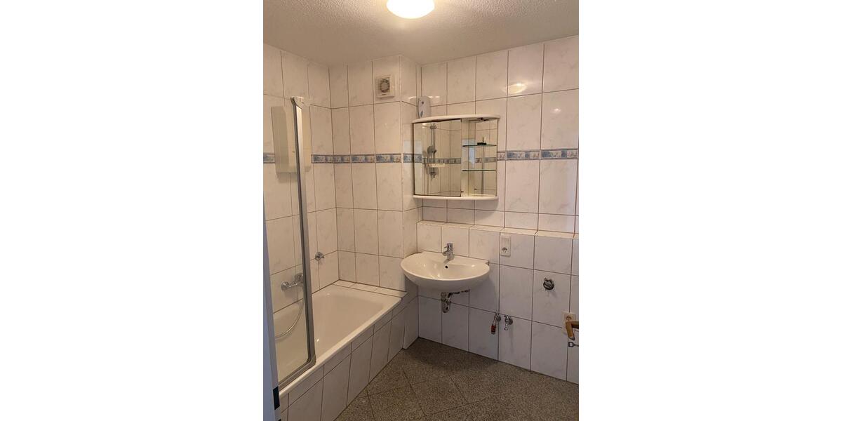 Etagenwohnung Krefeld Dießem - 2 Zimmer, 65 m&sup2;, 675&euro; | Angebot:26415685