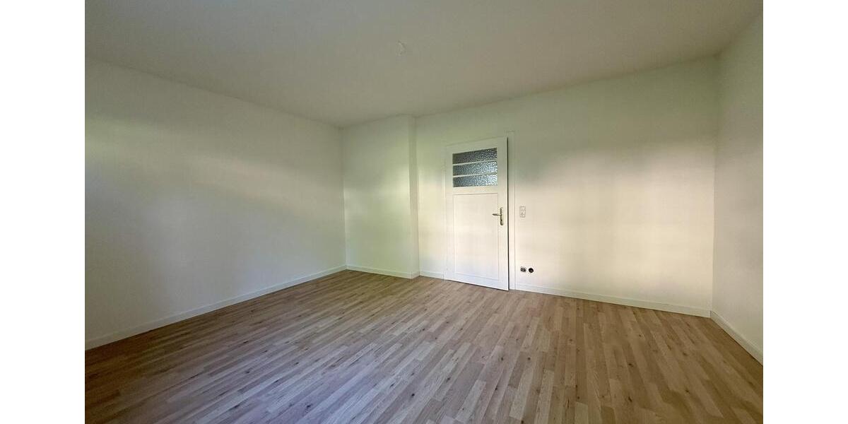 Erdgeschoßwohnung Plauen Alt Chrieschwitz - 3 Zimmer, 64 m&sup2;, 360&euro; | Angebot:26518940