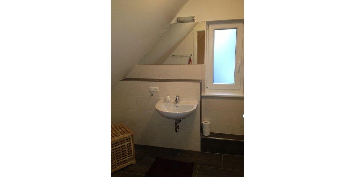 Dachgeschoßwohnung Lohmar - 2 Zimmer, 40 m&sup2;, 525&euro; | Angebot:26679361