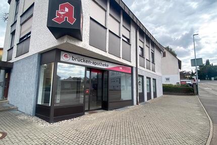 Helle EG-Flächen in gut frequentierter Lage zimmer