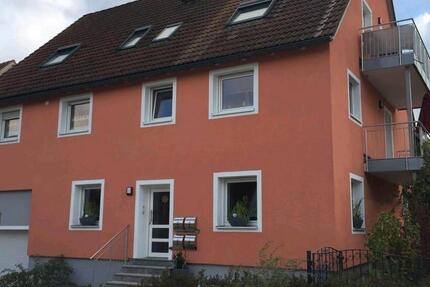 Schöne helle Maisonette Wohnung mit Südbalkon