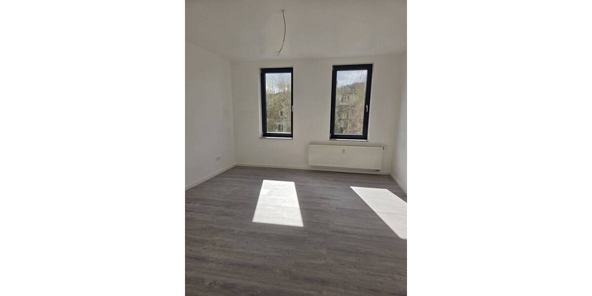 Etagenwohnung Eisenach - 2 Zimmer, 63 m&sup2;, 524&euro; | Angebot:26273422