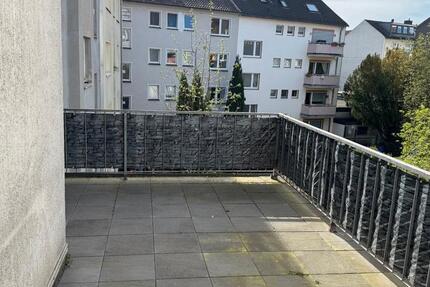 Wohnung Wuppertal Gemarkung Elberfeld - 3.5 Zimmer, 105 m&sup2;, 750&euro; | Angebot:26620011