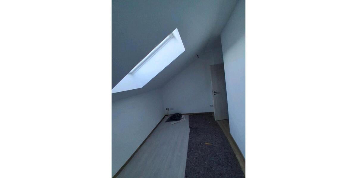 Dachgeschoßwohnung Neuhausen ob Eck - 4 Zimmer, 125 m&sup2;, 1.100&euro; | Angebot:24817733