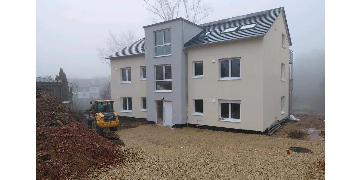 Dachgeschoßwohnung Zerf - 4 Zimmer, 95 m&sup2;, 664&euro; | Angebot:25791855