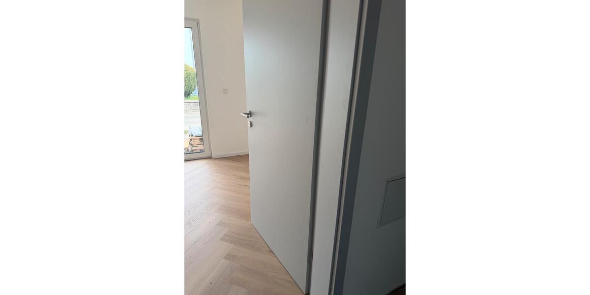 Erdgeschoßwohnung Friedewald - 4 Zimmer, 97 m&sup2;, 1.650&euro; | Angebot:26429898