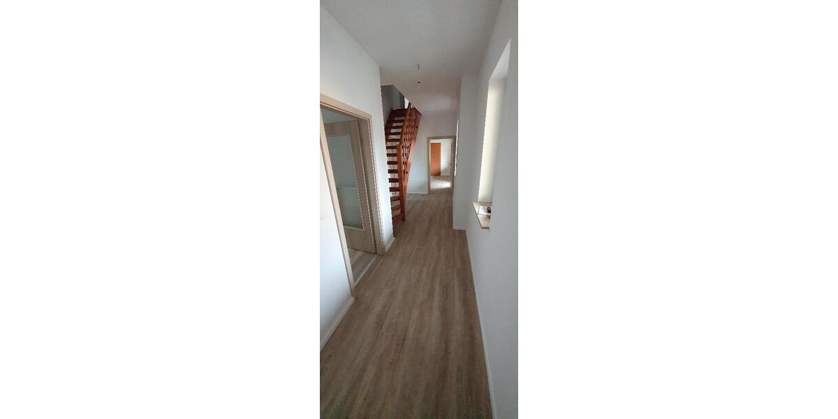 Maisonettenwohnung Querfurt - 4 Zimmer, 103 m&sup2;, 620&euro; | Angebot:24690921