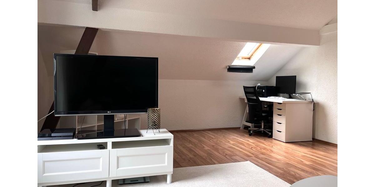 Dachgeschoßwohnung Siegen Kaan-Marienborn - 2 Zimmer, 77 m&sup2;, 695&euro; | Angebot:26588836