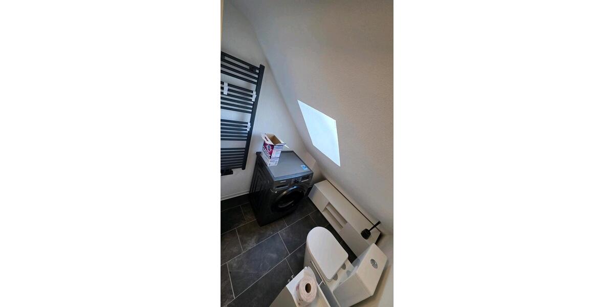 Dachgeschoßwohnung Burbach - 2 Zimmer, 76 m&sup2;, 900&euro; | Angebot:26305511