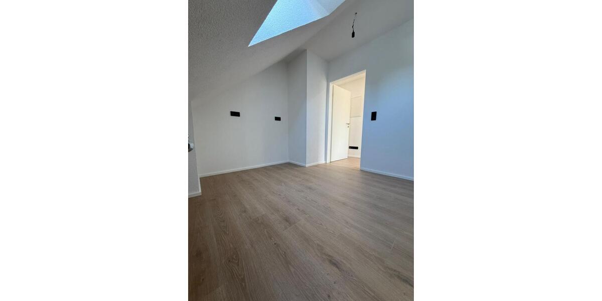 Etagenwohnung Kassel Nordshausen - 4 Zimmer, 85 m&sup2;, 980&euro; | Angebot:25306031