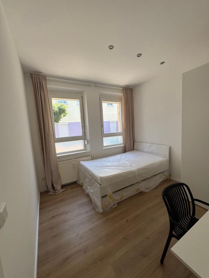 ✨Letztes Zimmer in 4er WG verfügbar – mit Terrasse & Garten
