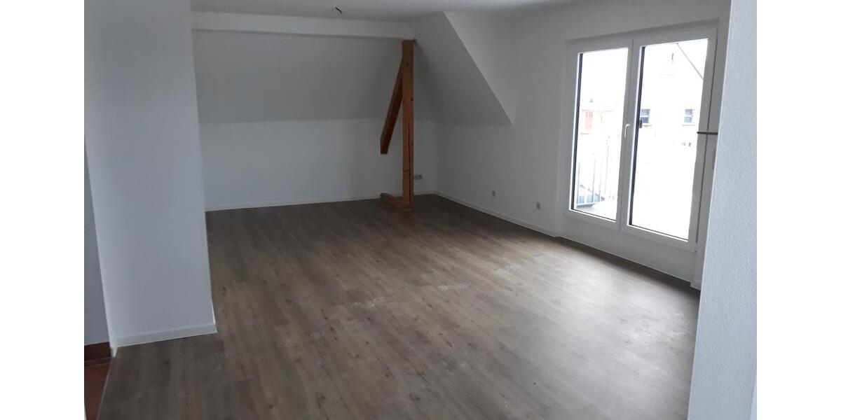 Dachgeschoßwohnung Koblenz Arenberg-Immendorf - 2 Zimmer, 94 m&sup2;, 880&euro; | Angebot:24976878